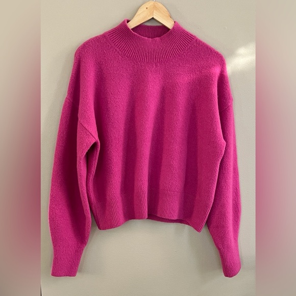 & Other Stories Sweaters - & Other Stories fuschia mock neck sweater size medium